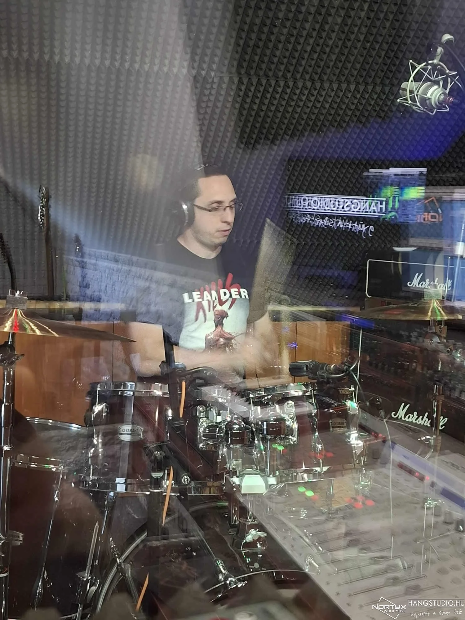 Hogyan zajlik egy rock zenekar stúdiófelvétele Érden, a Nortyx hangstúdióban?