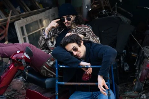 Pavilon - Ki nevet a végén