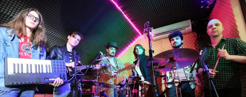 YEWO - Pink Cage - Single