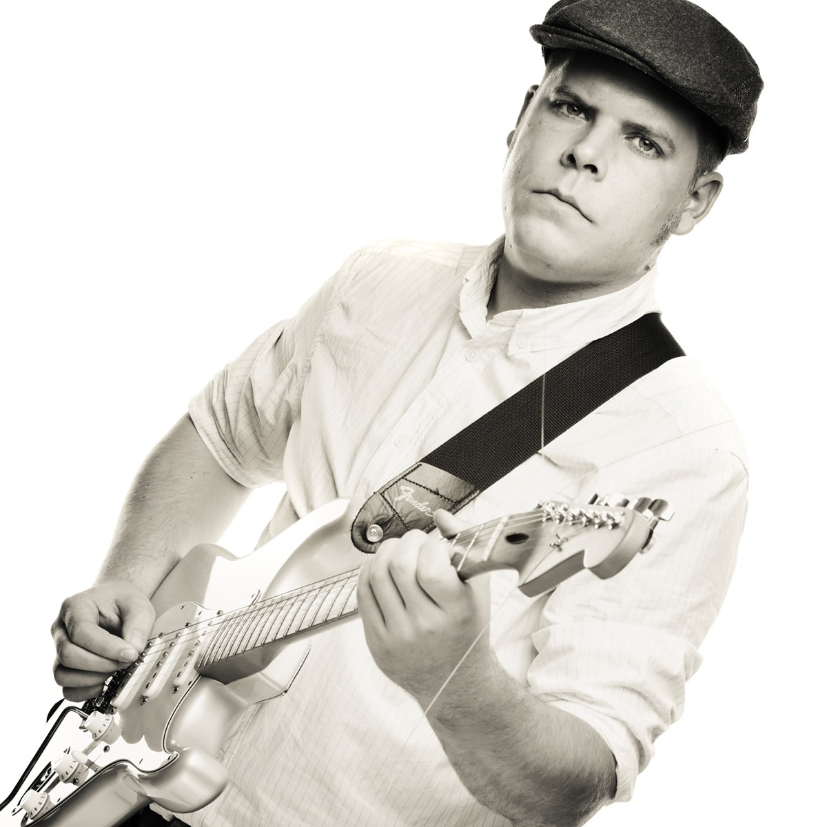 Értékelés: Bencze Tibor (Guruzsmás, A tett, ETA)