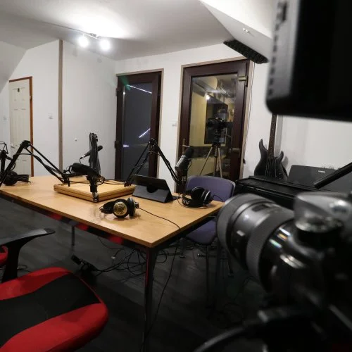 Stúdió bérlése Podcast-hez, akár videóval együtt